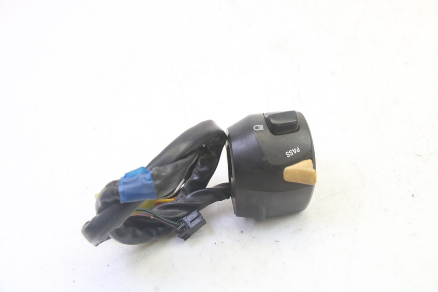 photo de COMANDO ESQUERDO SUZUKI BURGMAN 125 (2007 - 2014) - Outro ângulo de visão