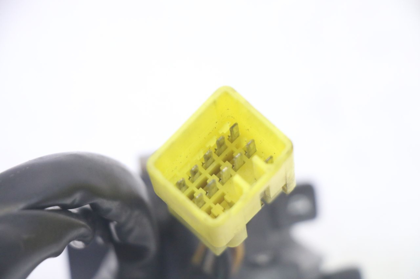 photo de COMANDO ESQUERDO SUZUKI BURGMAN 125 (2007 - 2014) - Pontos de fixação