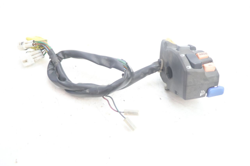 photo de COMANDO ESQUERDO SUZUKI BURGMAN EXECUTIVE ABS 650 (2006 - 2012) - Zoom do estado de desgaste