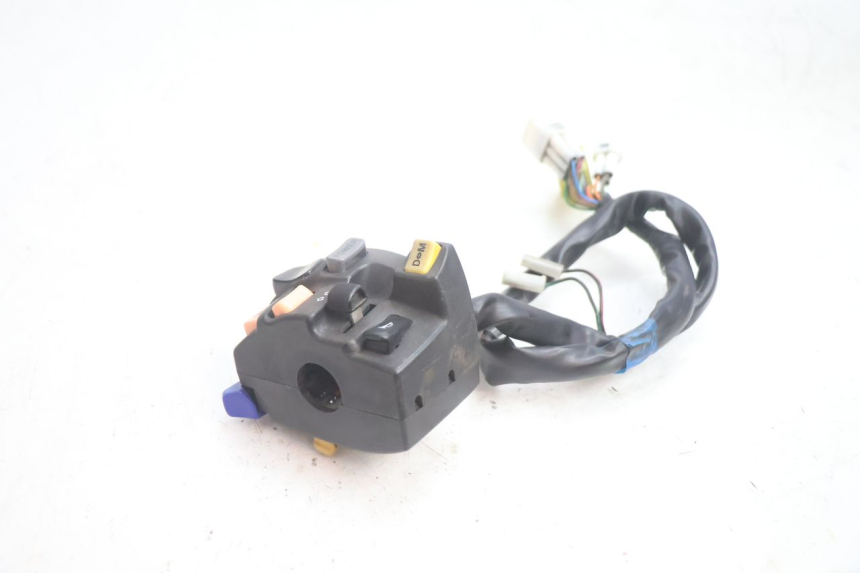 photo de COMANDO ESQUERDO SUZUKI BURGMAN EXECUTIVE ABS 650 (2006 - 2012) - Zoom do estado de desgaste