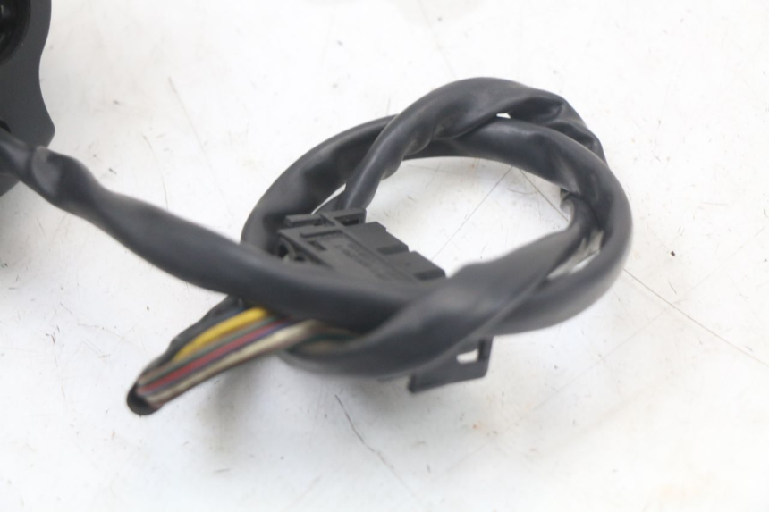 photo de COMANDO ESQUERDO BMW C1 125 (2000 - 2003) - Pontos de fixação