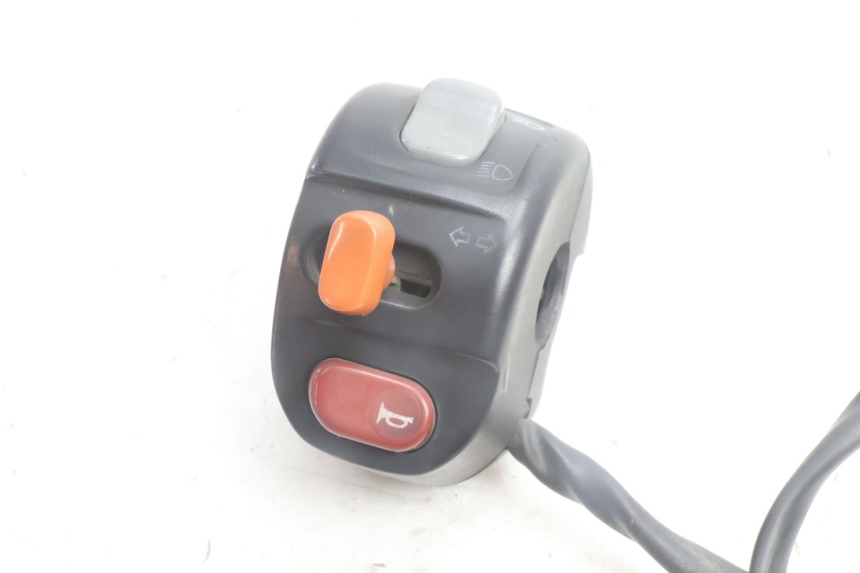 photo de COMANDO ESQUERDO BMW C1 125 (2000 - 2003) - Detalhe da peça