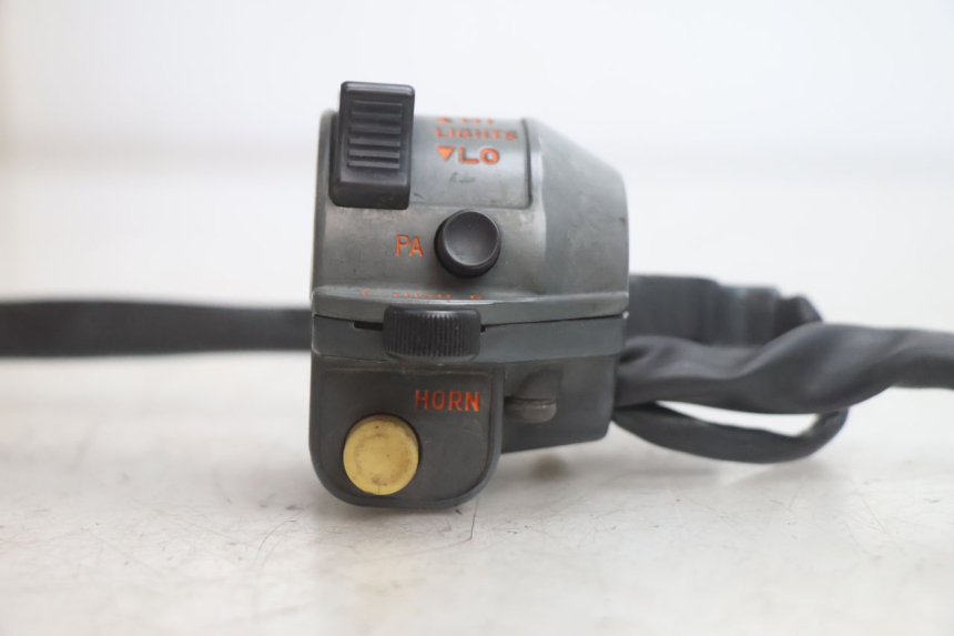 photo de COMUTADOR ESQUERDO HONDA CB TWO FIFTY 250 (1991 - 2002) - Ampliação técnica