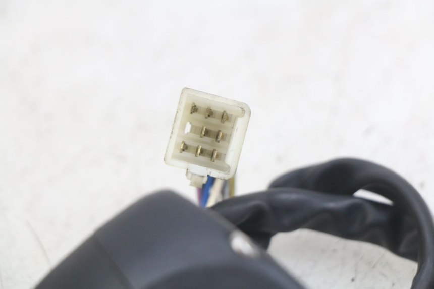 photo de COMANDO ESQUERDO PEUGEOT CITYSTAR AIR 125 (2014 - 2017) - Detalhe da peça