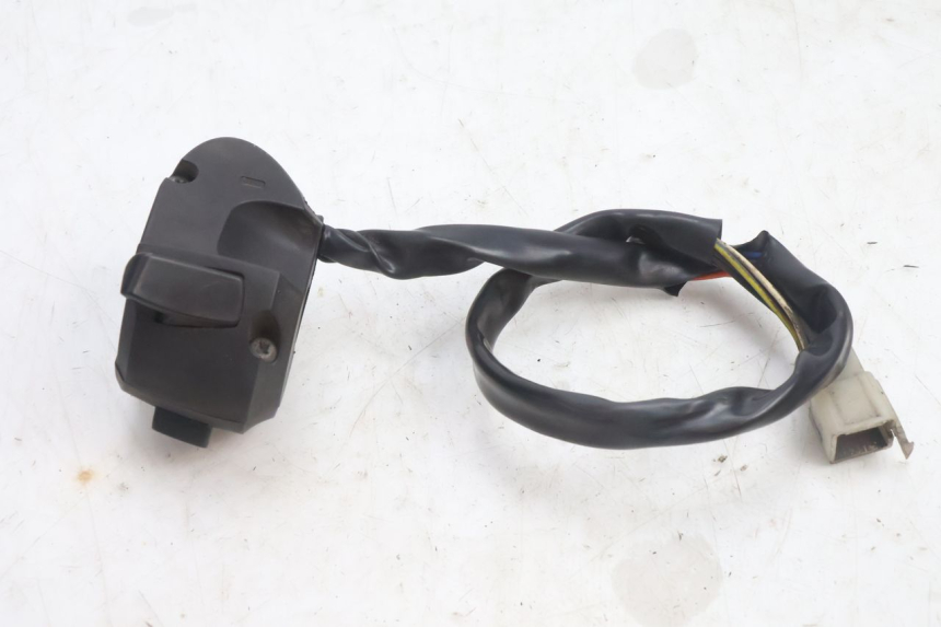 photo de COMANDO ESQUERDO PEUGEOT CITYSTAR 125 (2011 - 2017) - Detalhes característicos