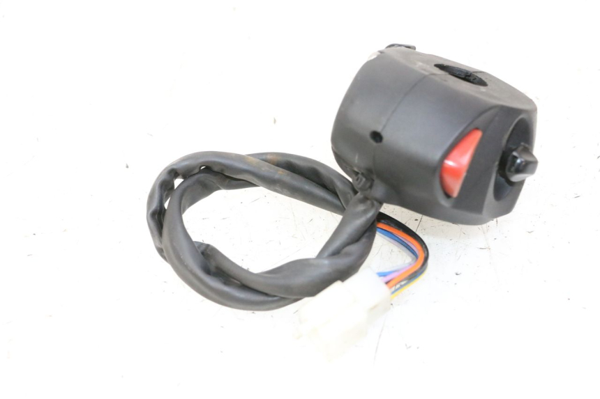 photo de COMANDO ESQUERDO PEUGEOT CITYSTAR 50 (2013 - 2017) - Zoom do estado de desgaste