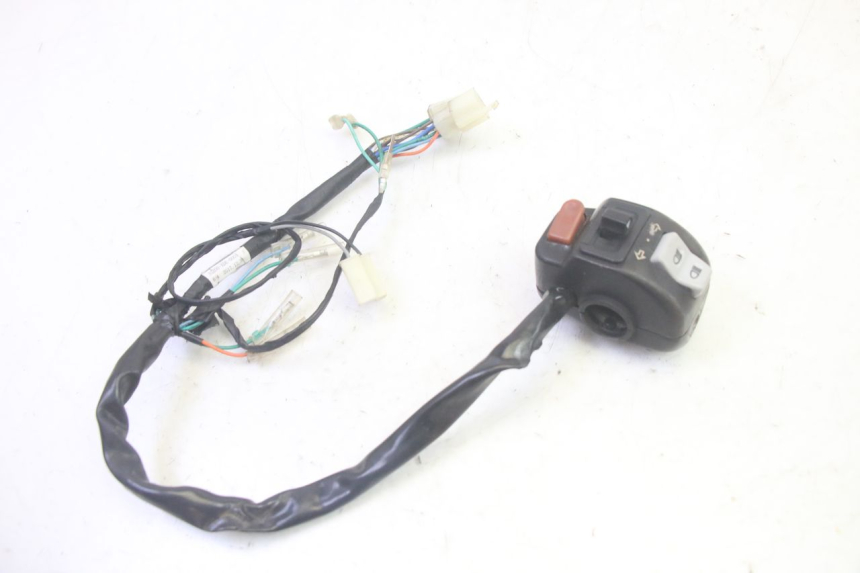 photo de COMANDO ESQUERDO SYM CROX 4T 50 (2016 - 2023) - Zoom do estado de desgaste
