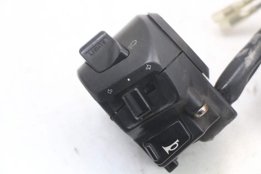 photo de COMANDO ESQUERDO KYMCO DINK 4T 50 (2007 - 2018) - Detalhe da peça
