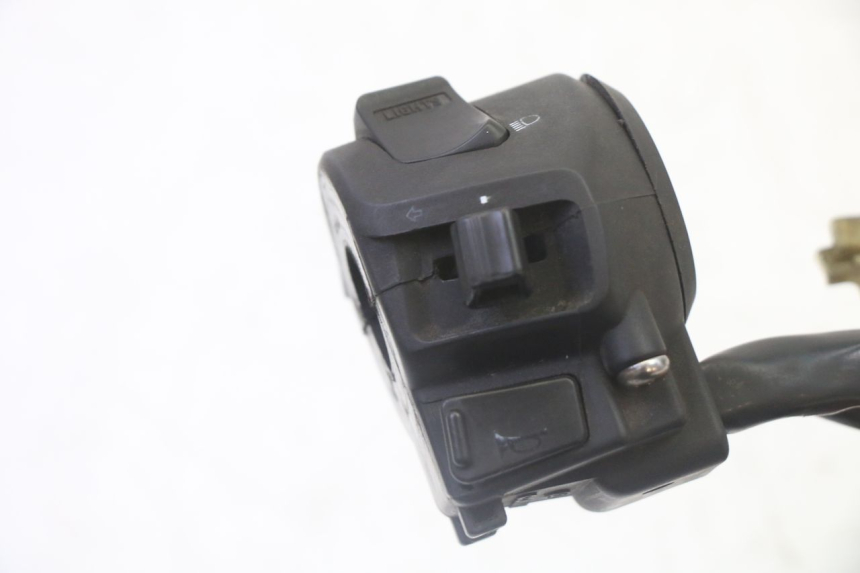 photo de COMANDO ESQUERDO KYMCO DINK STREET 125 (2009 - 2014) - Zoom do estado de desgaste