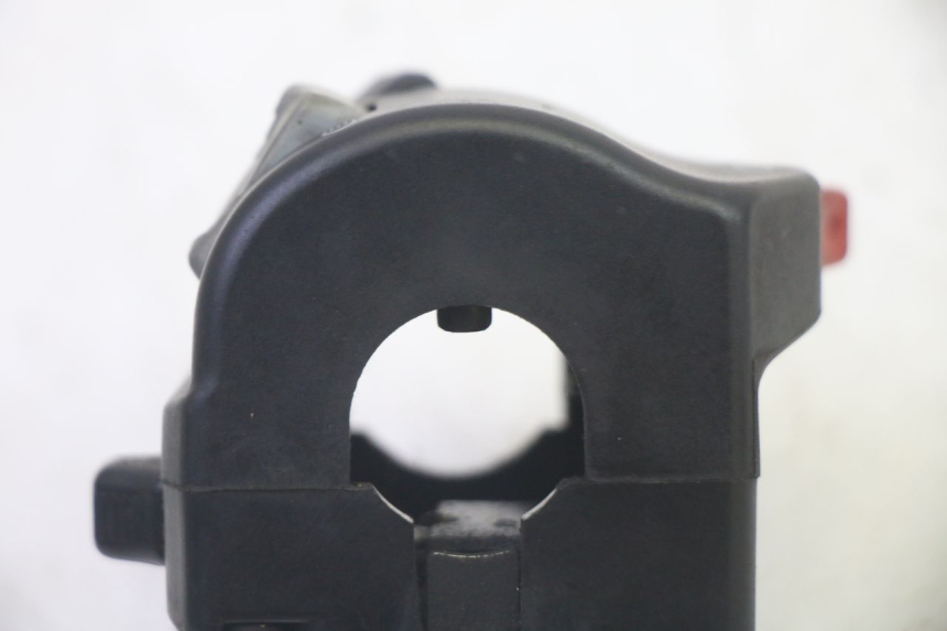 photo de COMANDO ESQUERDO SUZUKI DL V STROM 1000 (2002 - 2007) - Pontos de fixação