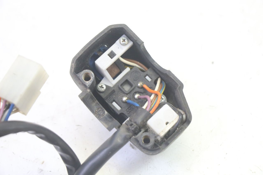 photo de COMANDO ESQUERDO PEUGEOT ELYSEO 125 (1999 - 2004) - Ampliação técnica