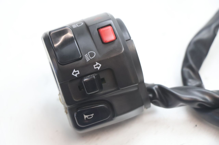 photo de INTERRUPTOR ESQUERDO KAWASAKI ER-6 ER6 N 650 (2005 - 2009) - Detalhe da peça