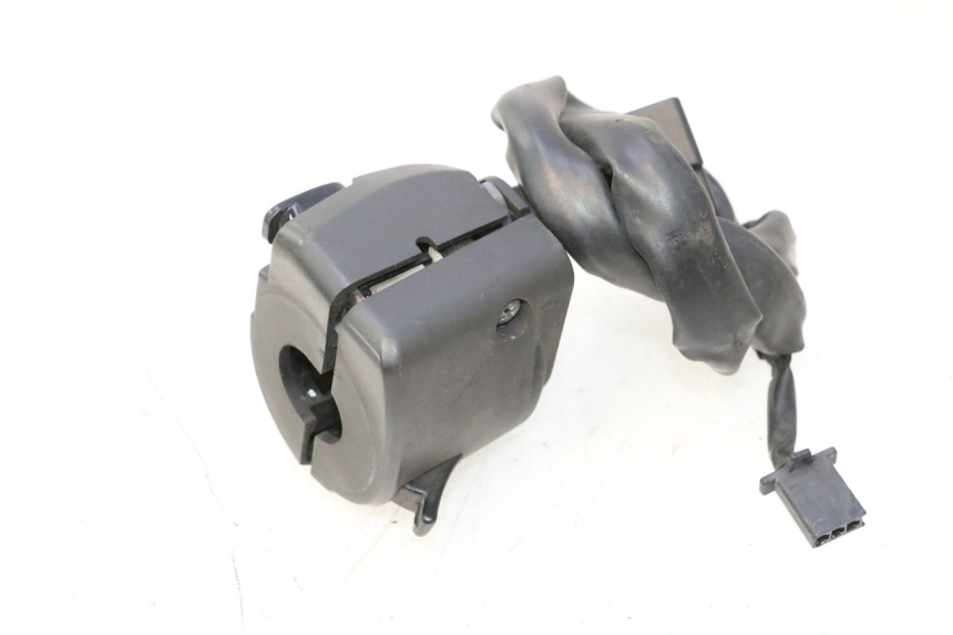 photo de INTERRUPTOR ESQUERDO KAWASAKI ER-6 ER6 N 650 (2005 - 2009) - Detalhe da peça