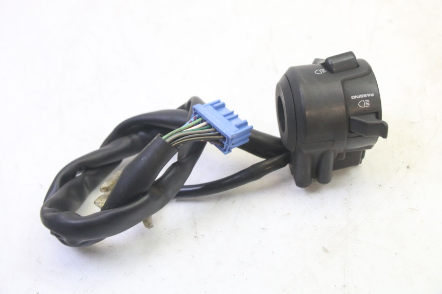 photo de COMANDO ESQUERDO HONDA FES S-WING SWING ABS 125 (2007 - 2015) - Ampliação técnica