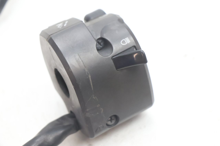 photo de INTERRUPTOR ESQUERDO YAMAHA FJR 1300 (2001 - 2005) - Vista geral