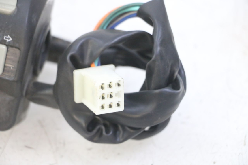 photo de COMANDO ESQUERDO VENESI FLY RETRO 4T 50 (2020 - 2025) - Pontos de fixação