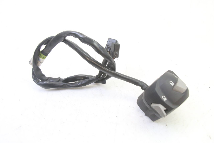 photo de COMANDO ESQUERDO BMW G310 R 310 (2016 - 2020) - Zoom do estado de desgaste