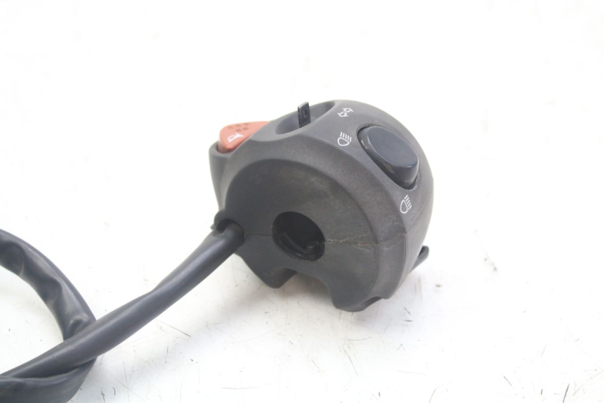 photo de COMANDO ESQUERDO PEUGEOT GEOPOLIS RS 125 (2007 - 2009) - Outro ângulo de visão