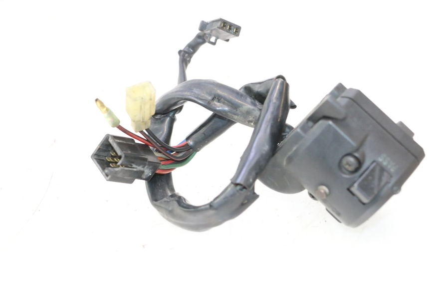 photo de INTERRUPTOR ESQUERDO KAWASAKI GPX F ZX750F 750 (1986 - 1990) - Detalhe da peça