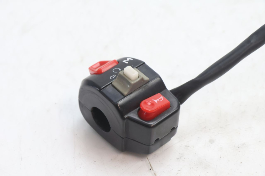 photo de COMANDO ESQUERDO TNT MOTOR GRIDO 2T 50 (2010 - 2019) - Outro ângulo de visão