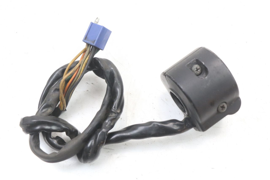 photo de COMANDO ESQUERDO SUZUKI GSX E 250 (1982 - 1983) - Zoom do estado de desgaste