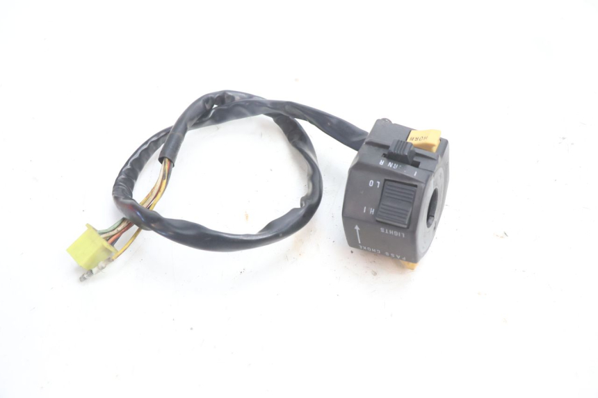 photo de COMUTADOR ESQUERDO SUZUKI GSX F GSXF 750 (1988 - 1998) - Zoom do estado de desgaste