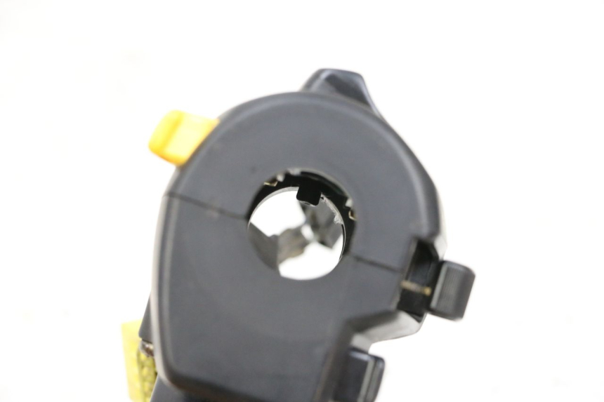 photo de COMANDO ESQUERDO SUZUKI GSXR GSX-R 1000 (2003 - 2004) - Detalhe da peça