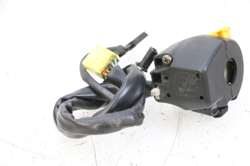 photo de COMANDO ESQUERDO SUZUKI GSXR GSX-R 1000 (2003 - 2004) - Outro ângulo de visão