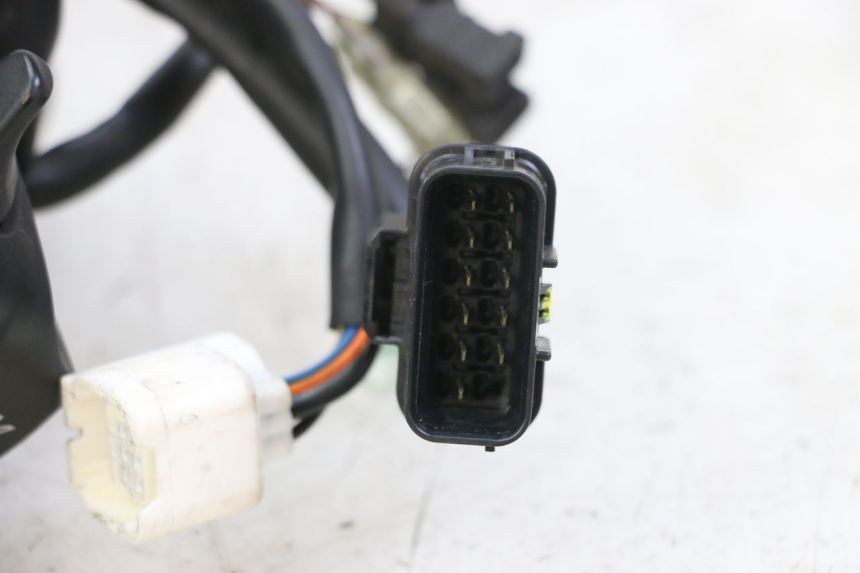 photo de COMANDO ESQUERDO HONDA FORZA 125 (2021 - 2025) - Vista geral