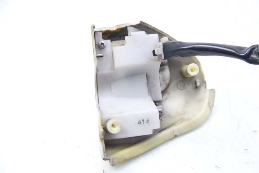 photo de COMANDO ESQUERDO YAMAHA HW XENTER 125 (2011 - 2017) - Zoom do estado de desgaste
