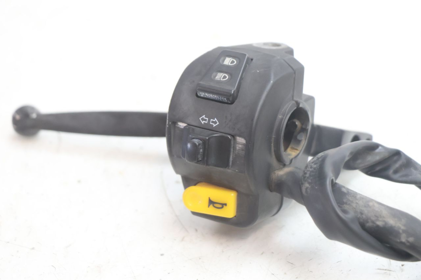 photo de COMANDO ESQUERDO PEUGEOT KISBEE 2T 50 (2010 - 2017) - Zoom do estado de desgaste