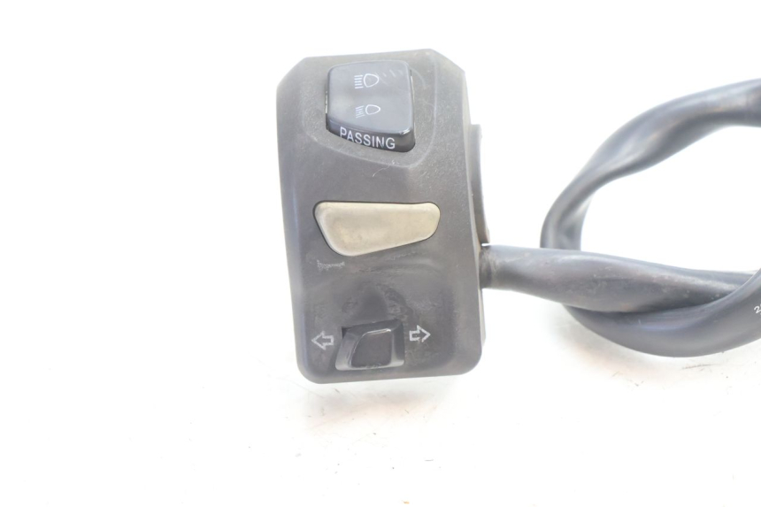 photo de COMANDO ESQUERDO PEUGEOT KISBEE 2T 50 (2010 - 2017) - Detalhe da peça