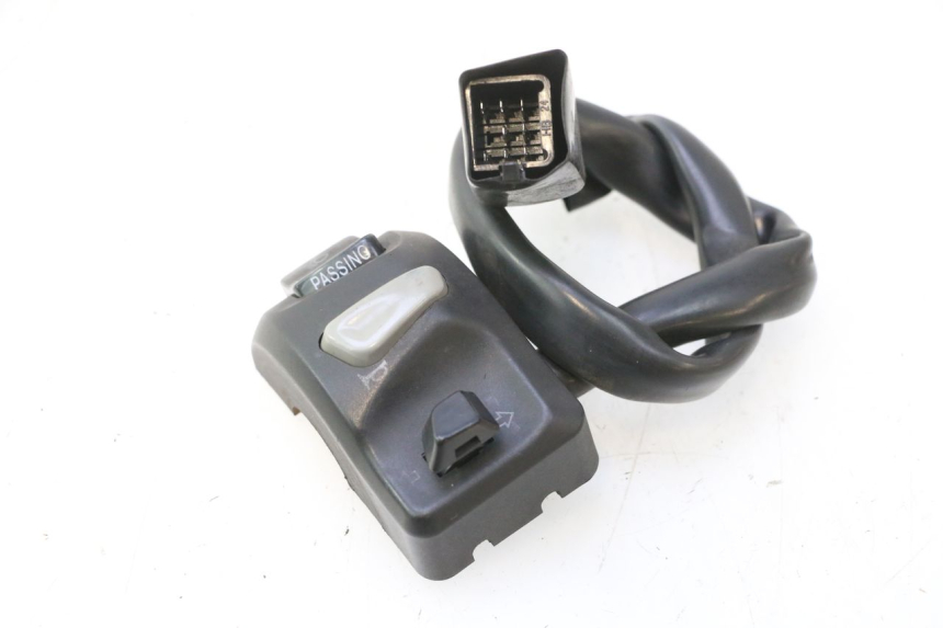photo de INTERRUPTOR ESQUERDO PEUGEOT KISBEE 4T 50 (2023 - 2026) - Vista geral