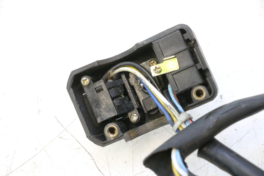 photo de COMANDO ESQUERDO PEUGEOT KISBEE 4T 50 (2018 - 2022) - Ampliação técnica