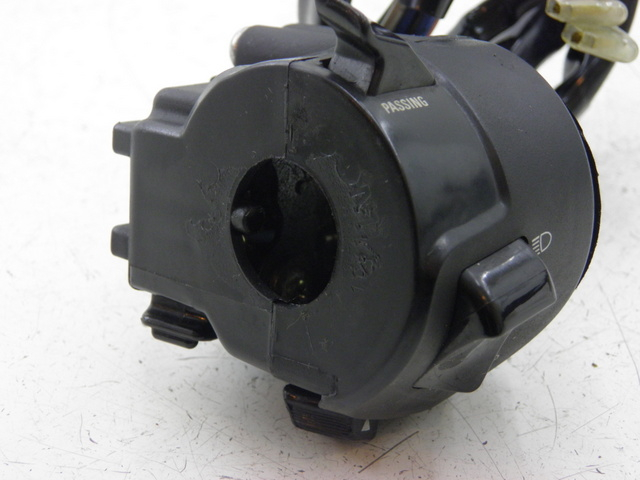 photo de COMANDO ESQUERDO KYMCO XCITING RI ABS 500 (2010) - Pontos de fixação