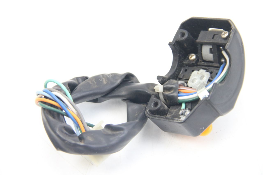 photo de COMANDO ESQUERDO VENESI LOWIGI RETRO JJ50QT-3 50 (2020 - 2022) - Pontos de fixação