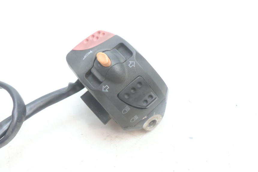 photo de COMANDO ESQUERDO PEUGEOT LUDIX BLASTER 50 (2006 - 2014) - Outro ângulo de visão