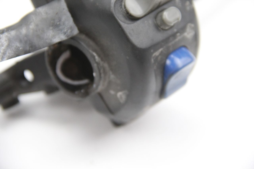 photo de COMANDO ESQUERDO PEUGEOT LUDIX 50 (2008 - 2017) - Detalhe da peça