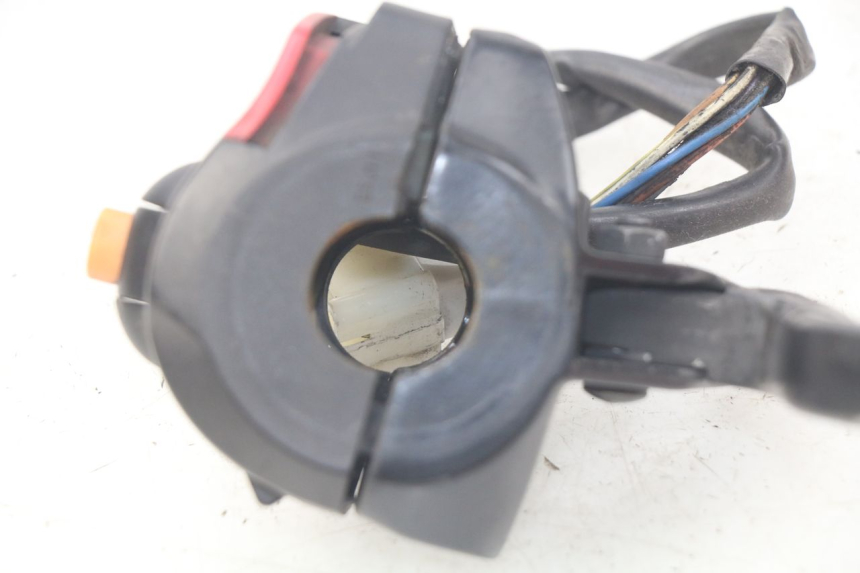 photo de COMANDO ESQUERDO PEUGEOT LUDIX 50 (2008 - 2017) - Zoom do estado de desgaste