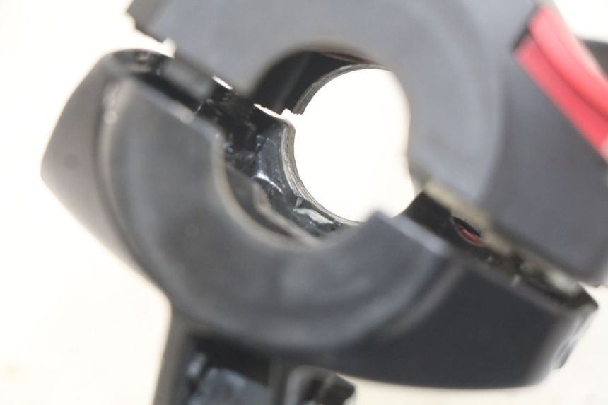 photo de COMANDO ESQUERDO PEUGEOT LUDIX 50 (2005 - 2007) - Detalhe da peça