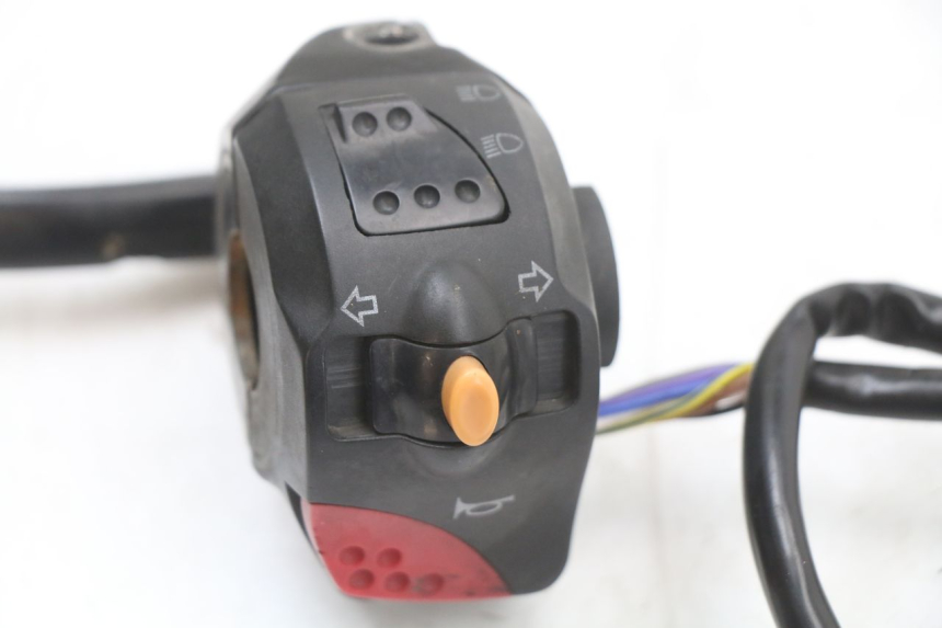photo de COMANDO ESQUERDO PEUGEOT LUDIX 50 (2005 - 2007) - Detalhe da peça