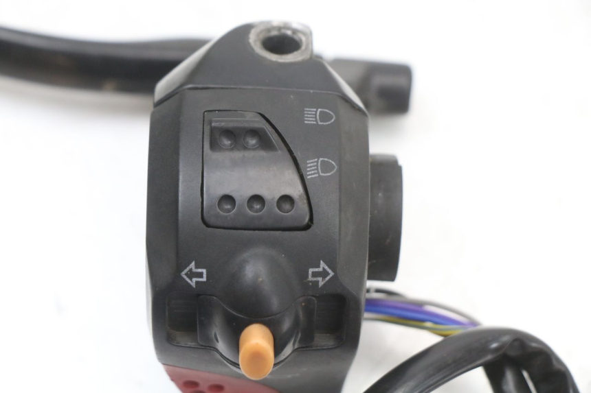 photo de COMANDO ESQUERDO PEUGEOT LUDIX 50 (2005 - 2007) - Outro ângulo de visão