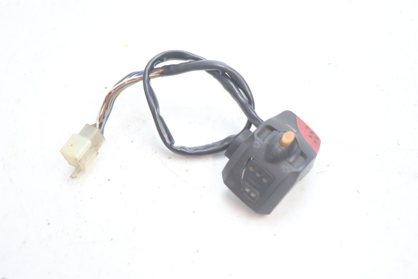 photo de COMANDO ESQUERDO PEUGEOT LUDIX 50 (2005 - 2007) - Zoom do estado de desgaste