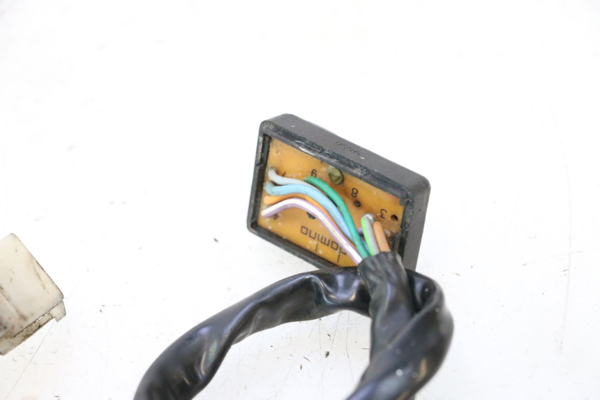 photo de COMANDO ESQUERDO PEUGEOT LUDIX ONE 50 (2004 - 2006) - Zoom do estado de desgaste