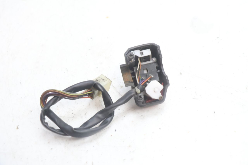 photo de COMANDO ESQUERDO PEUGEOT LUDIX PRO 2T 50 (2010 - 2017) - Outro ângulo de visão