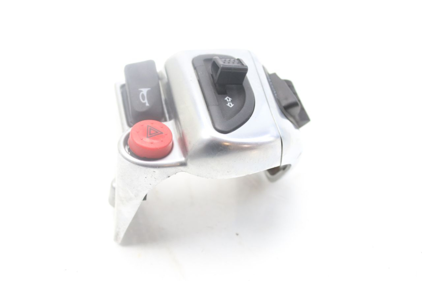 photo de COMANDO ESQUERDO PIAGGIO MP3 500 (2014 - 2017) - Detalhe da peça
