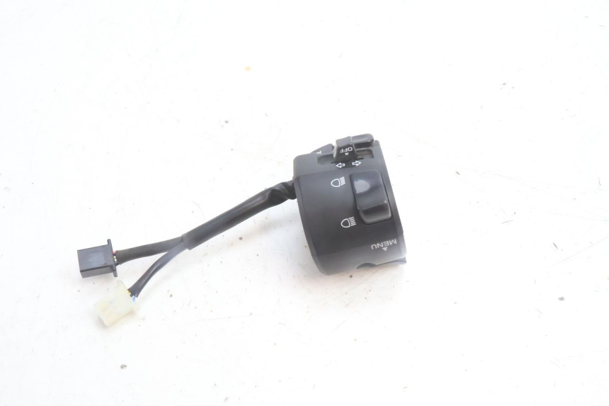 photo de COMANDO ESQUERDO YAMAHA N-MAX NMAX 125 (2021 - 2024) - Outro ângulo de visão
