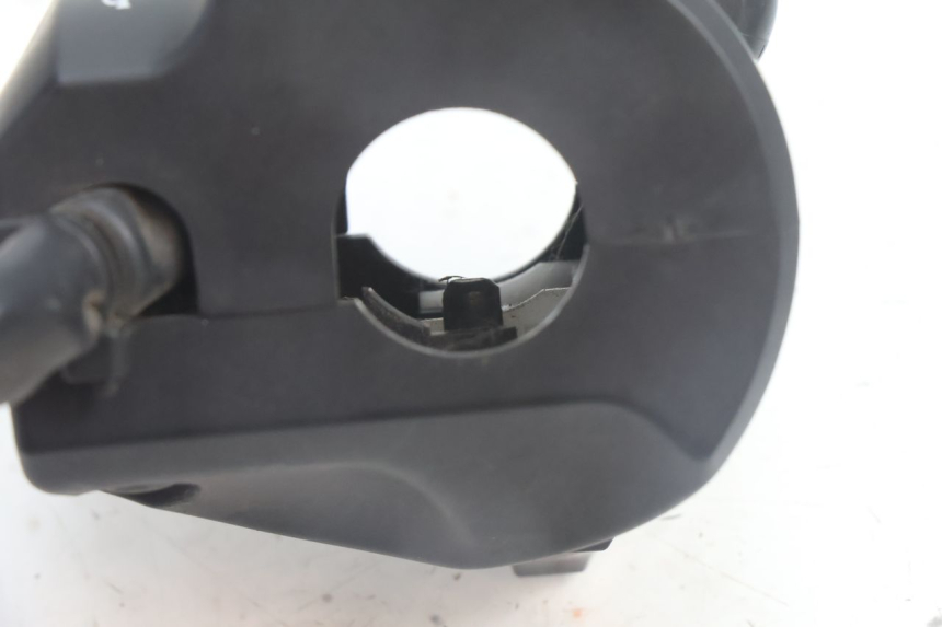 photo de COMANDO ESQUERDO YAMAHA N-MAX NMAX 125 (2021 - 2024) - Vista geral