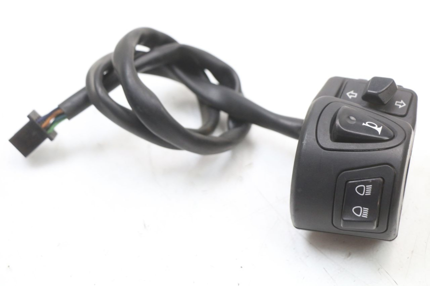 photo de COMANDO ESQUERDO HONDA PCX (JF28) 125 (2009 - 2011) - Outro ângulo de visão