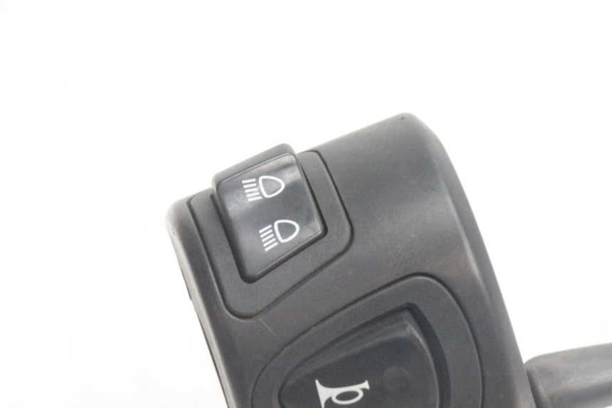 photo de COMANDO ESQUERDO HONDA PCX (JF28) 125 (2009 - 2011) - Zoom do estado de desgaste